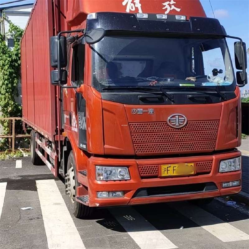 普陀区罗平县进仓物流：专线直达的多元货运之旅