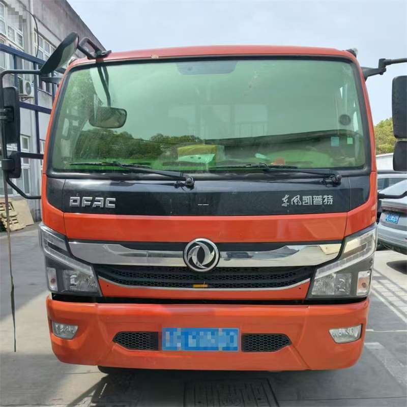普陀区探索多元物流服务：从专线到供应链的运输之旅